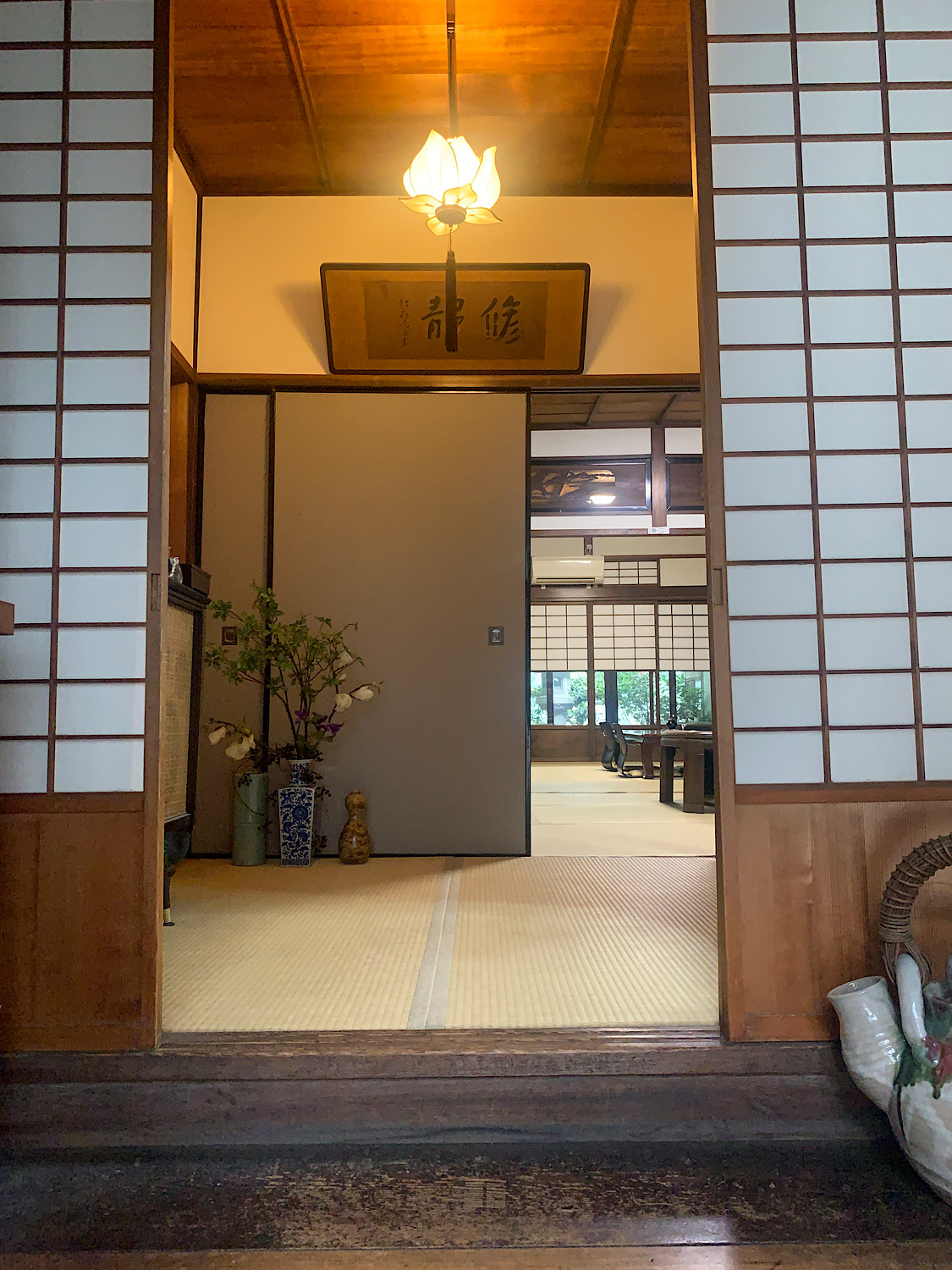 飛香荘前室